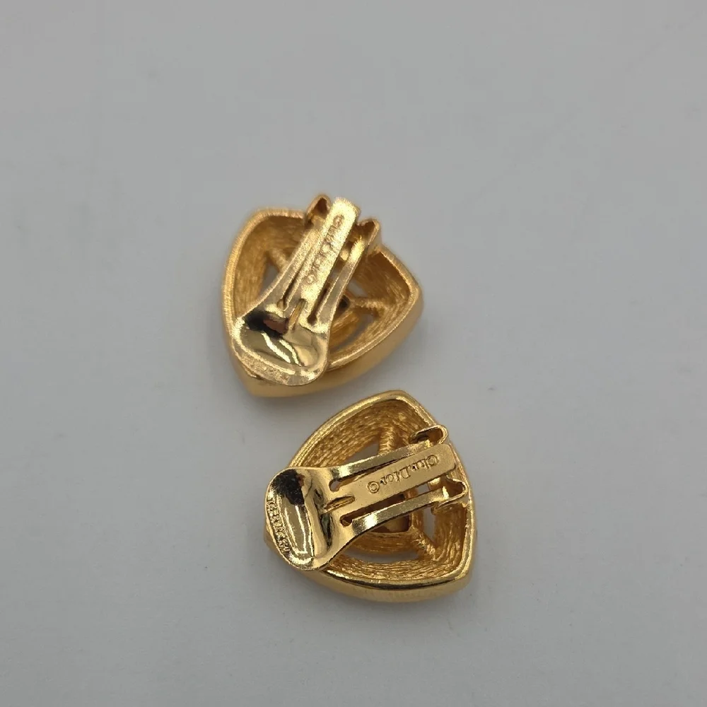 Vintage Christian Dior Amethyst Rhinestone Gold Clip On Earrings